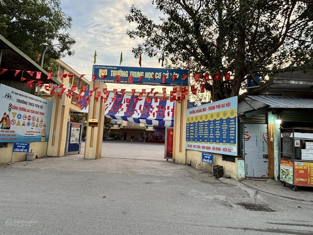 Nhà cấp bốn mặt phố yên duyên lô góc thoáng 52m218,5 tỷ ô tô tránh