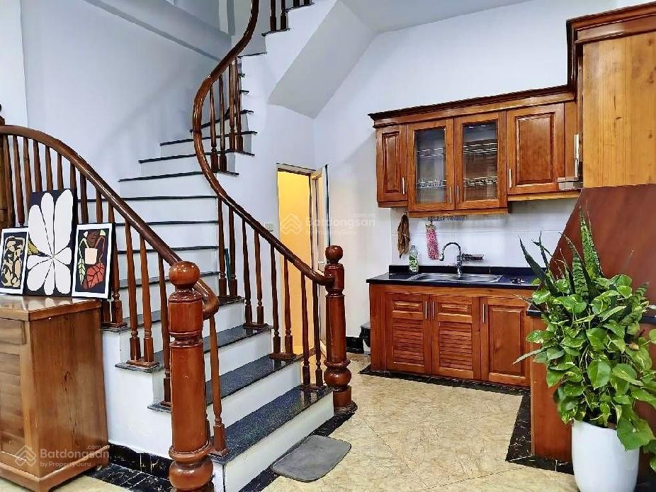 Nhà 5 tầng phân lô x2a hưng thịnh, yên sở 25m2  7,9 tỷ  ô tô tránh