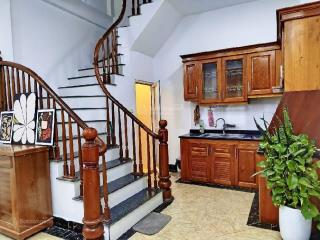 Nhà 5 tầng phân lô x2a hưng thịnh, yên sở 25m2  7,9 tỷ  ô tô tránh