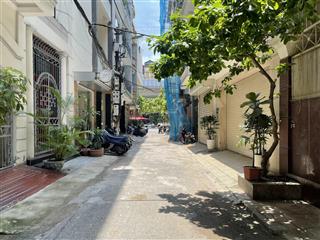 Cho thuê nhà ngõ 137 hào nam 65m2 * 5 tầng * mt 5m giá 20tr/th ô tô tránh vỉa hè kinh doanh