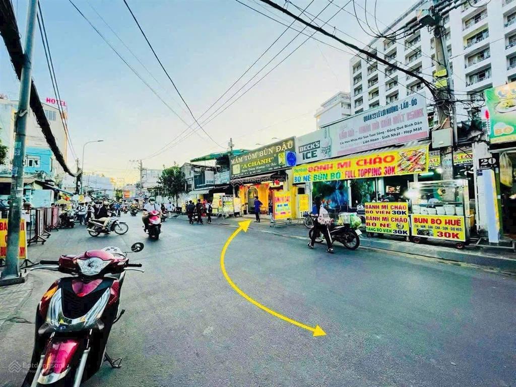 Siêu vị trí  tòa nhà góc 2mt nguyễn văn nghi đối diện chợ 7,5x23m, 4 lầu hdt 95tr/th giá 35 tỷ