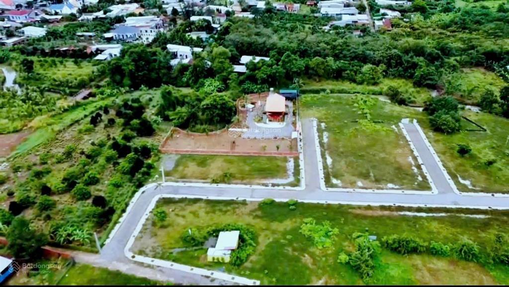 Lô góc 2 mặt tiền dầu giây  giá cực tốt  đón sóng sân bay long thành