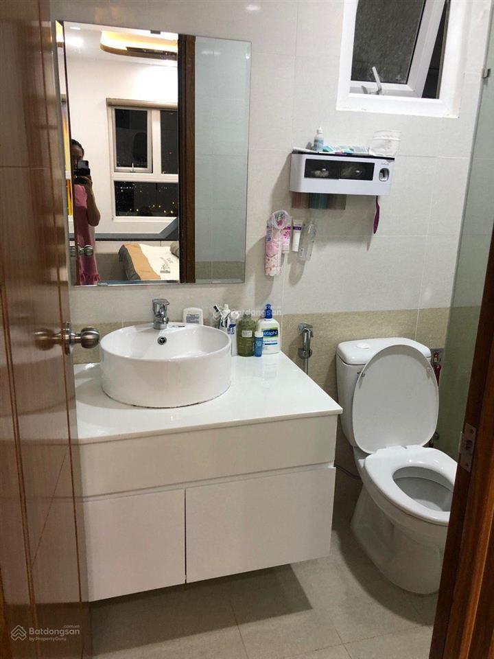 Chính chủ bán căn hộ diamond riverside 2 phòng, 2 vệ sinh 73m2