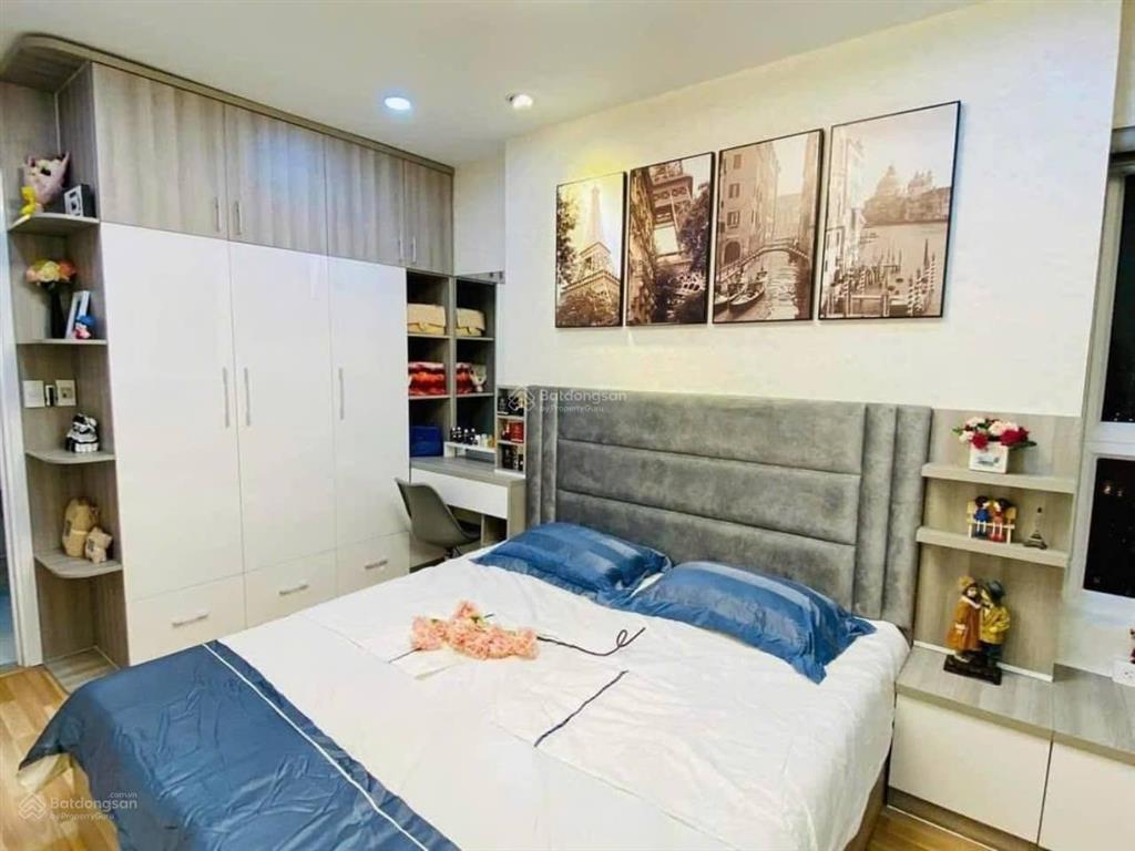 Cần bán nhanh căn hộ diamond riverside 2pn  2vs full nội thất giá tốt vị trí mặt tiền quận 8