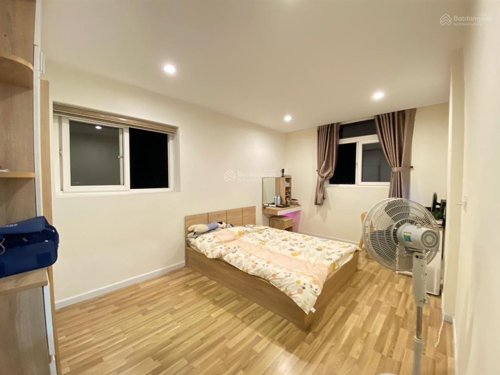 Chính chủ bán căn hộ citygate full nội thất 2pn2 vệ sinh