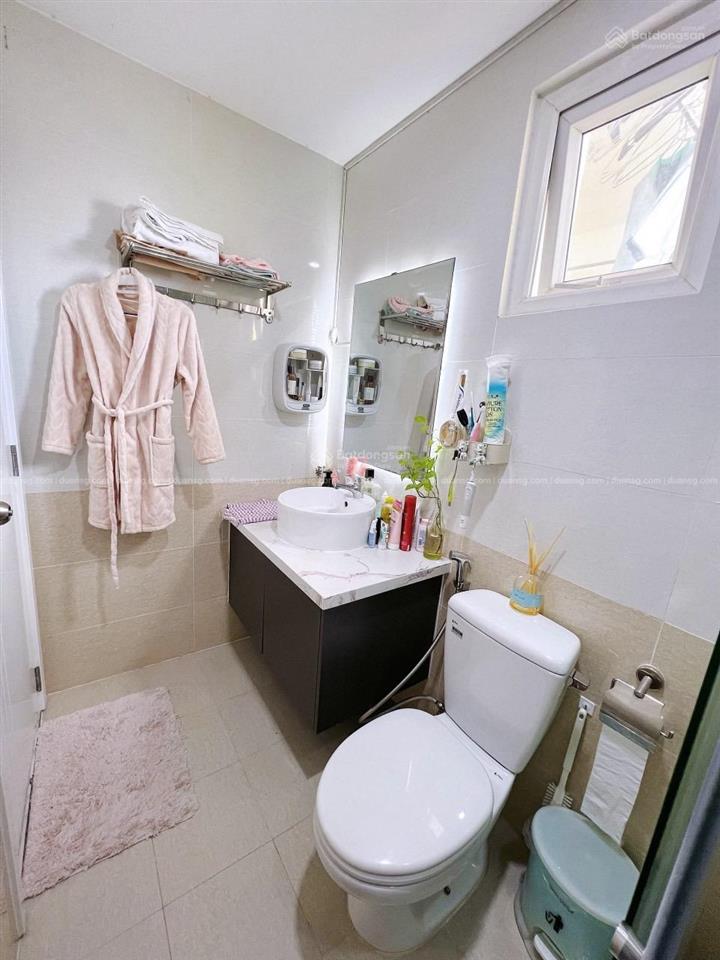 Bán căn hộ diamond riverside 2phòng2vs view hồ bơi mát mẻ chủ cần bán gấp