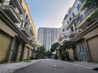 Bán nhà 115m2, giá 23.5 tỷ mặt phố tân thụy giao nguyễn lam  giáp phố việt hưng và mai phúc