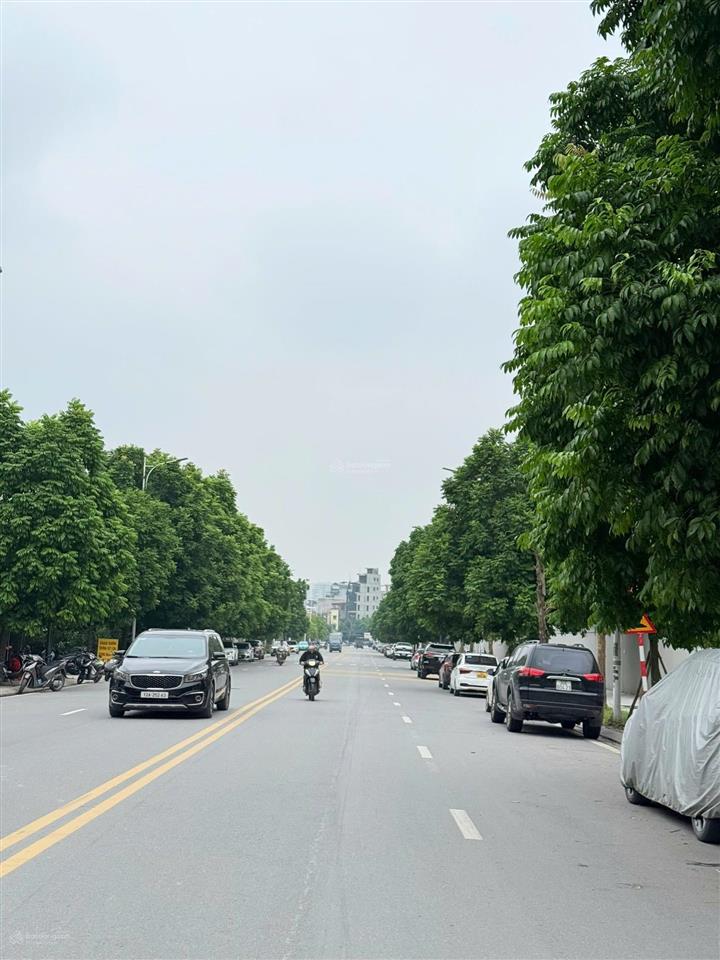 Nhà 200m2, giá 36,5 tỷ đường đặng vũ hỷ  thanh am đường rộng vỉa hè kinh doanh