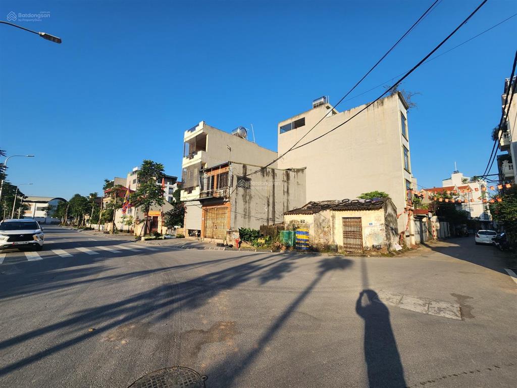 Nhà 200m2, giá 36,5 tỷ đường đặng vũ hỷ  thanh am đường rộng vỉa hè kinh doanh