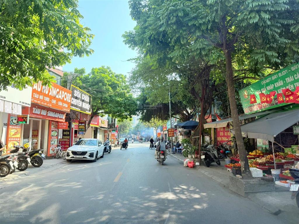 Bán 98m2 giá 10.6 tỷ đất mặt phố ngọc động  gia lâm đường rộng vỉa hè kinh doanh, giá đầu tư
