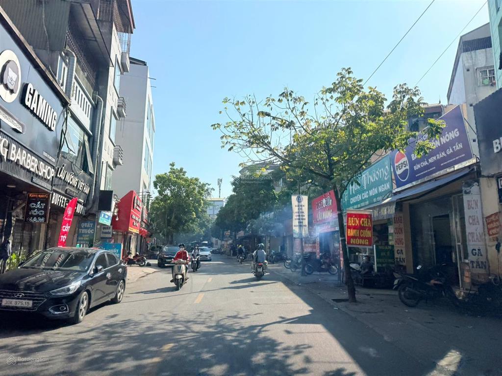 Bán 98m2 giá 10.6 tỷ đất mặt phố ngọc động  gia lâm đường rộng vỉa hè kinh doanh, giá đầu tư