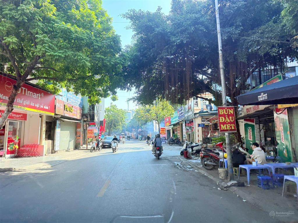 Bán 98m2 giá 10.6 tỷ đất mặt phố ngọc động  gia lâm đường rộng vỉa hè kinh doanh, giá đầu tư