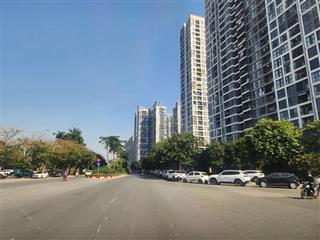 330m2 mặt phố hồng tiến vị trí trung tâm đẹp và hiếm kd tốt nhất long biên  gần ngã tư ngọc lâm