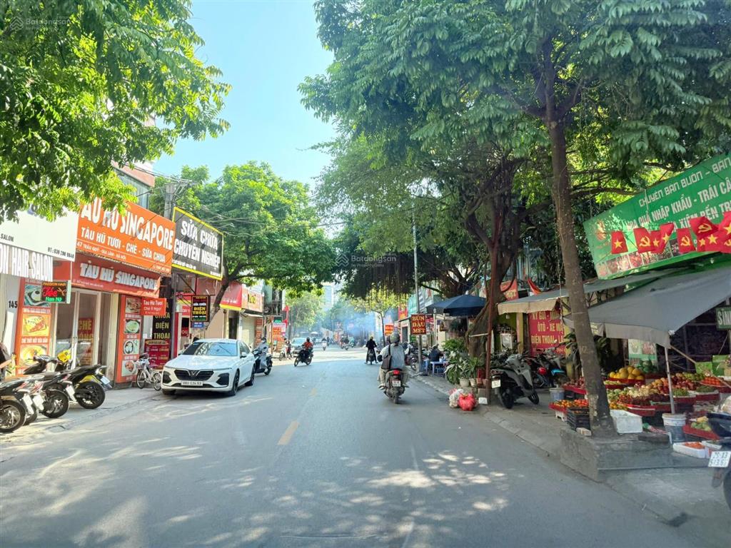 Bán nhà 166m2 mặt phố ngọc động gia lâm, giá 18tỷ  đường vỉa hè kinh doanh  giá đầu tư