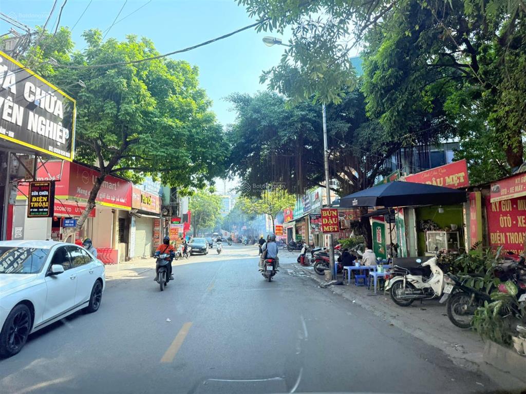 Bán nhà 166m2 mặt phố ngọc động gia lâm, giá 18tỷ  đường vỉa hè kinh doanh  giá đầu tư