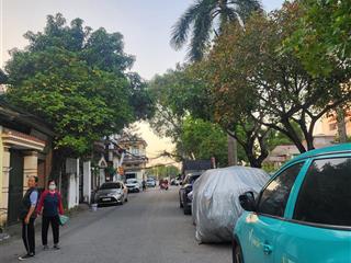 Bán 102m2 đất mt 6m hậu 6,1m giá 24.3 tỷ đường huỳnh tấn phát, giáp với aeon và golf long biên