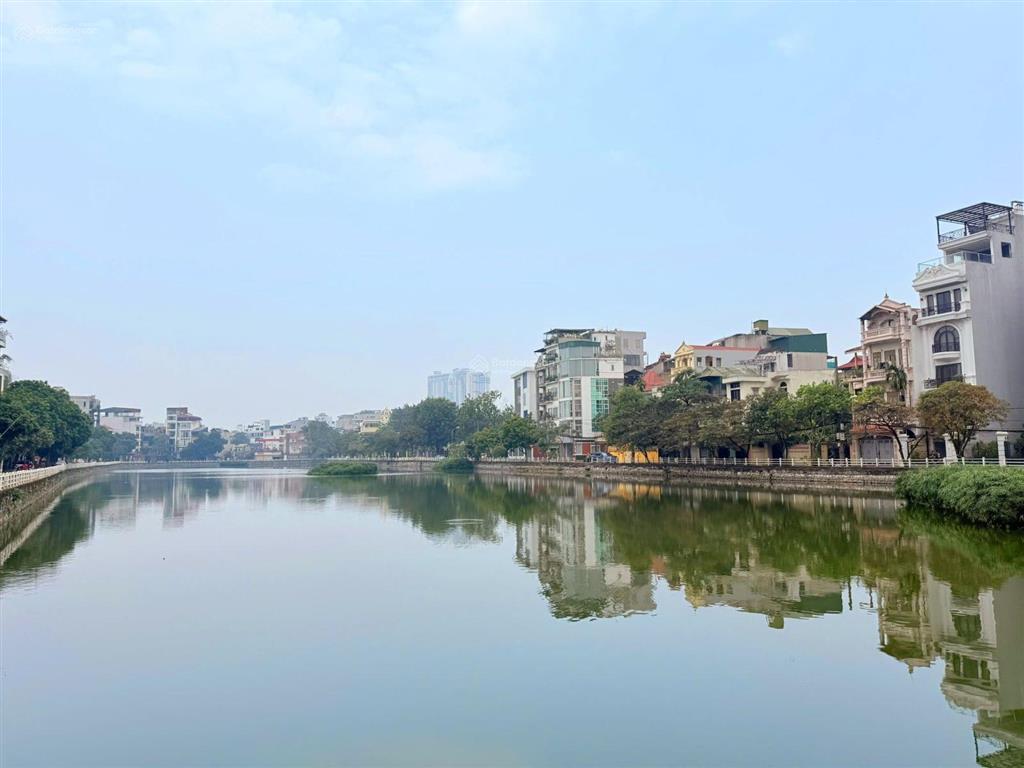 Cần bán nhà mặt view hồ bồ đề 175m2 giá 42 tỷ  gần bv tâm anh, đường hồng tiến, nguyễn văn cừ