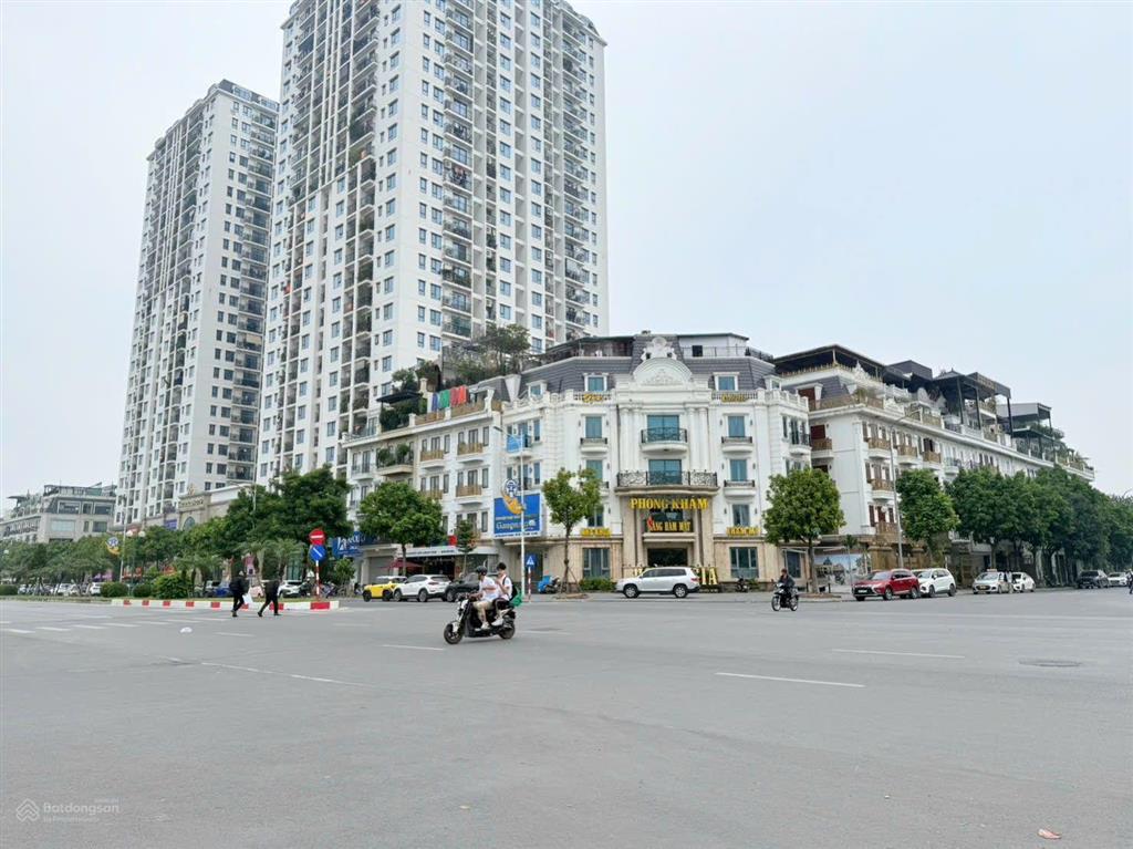 Mặt phố lâm hạ 260m2 mặt tiền 25m  lô góc 3 thoáng  view hồ hồng tiến đẳng cấp