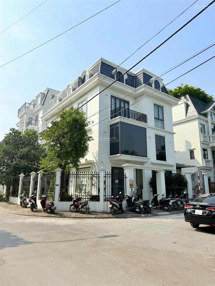 Cần bán biệt thự n06 diện tích 180m2 khu đô thị sài đồng, đường huỳnh văn nghệ