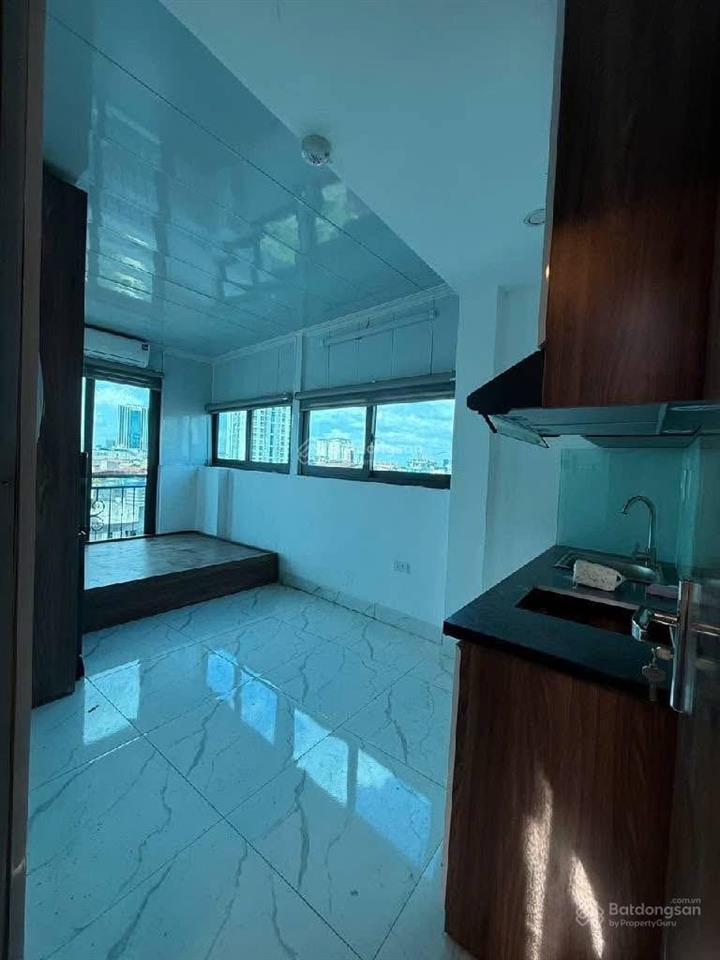 18 phòng ngủ  7 tầng thang máy  100tr/tháng  phố trương định