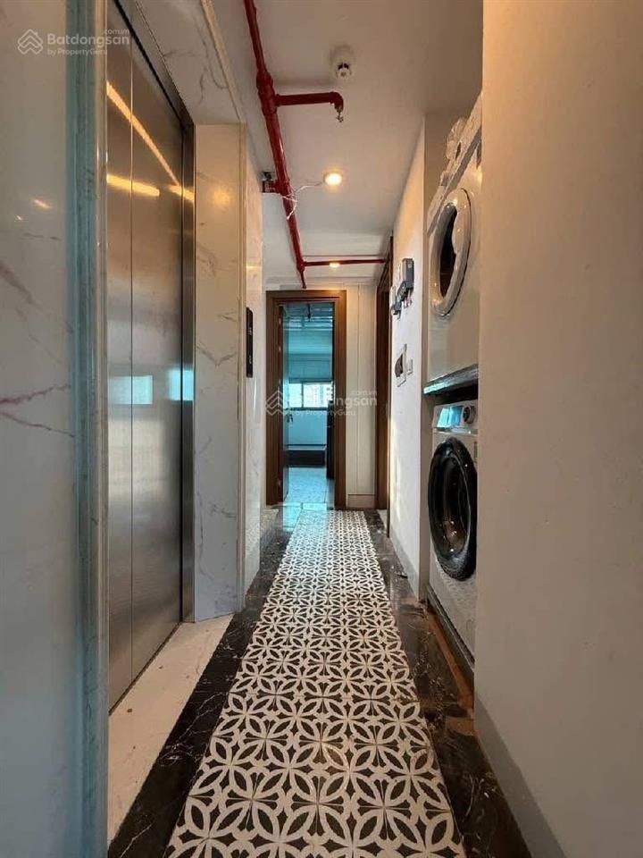 18 phòng ngủ  7 tầng thang máy  100tr/tháng  phố trương định