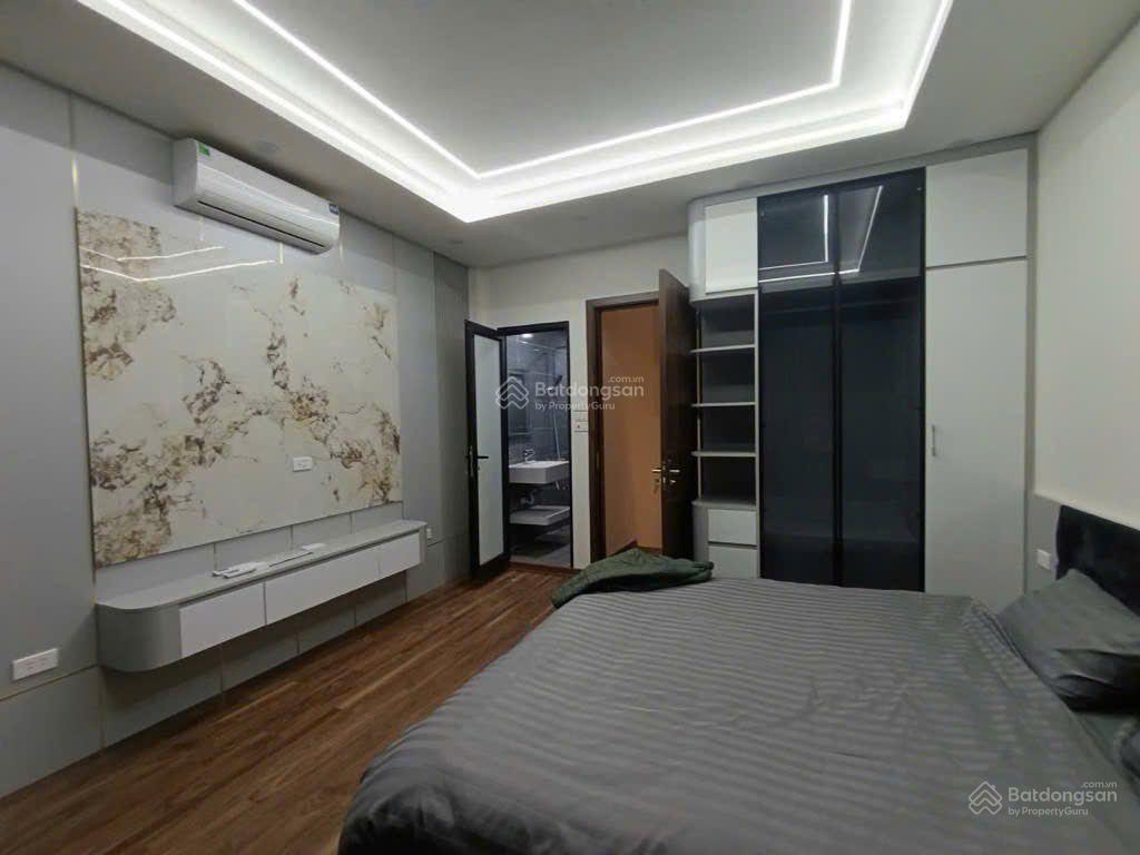 Mặt phố phan văn trường  40m  5 tầng  vị trí víp kinh doanh sầm uất ngày đêm các loại hình