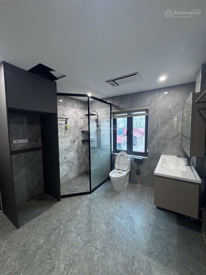 Tòa dòng tiền 1,2ty/nămcầu giấy  65m 9 tầng16 phòng 2 mặt ngõ, vỉa hè kinh doanh, ô tô đỗ cửa