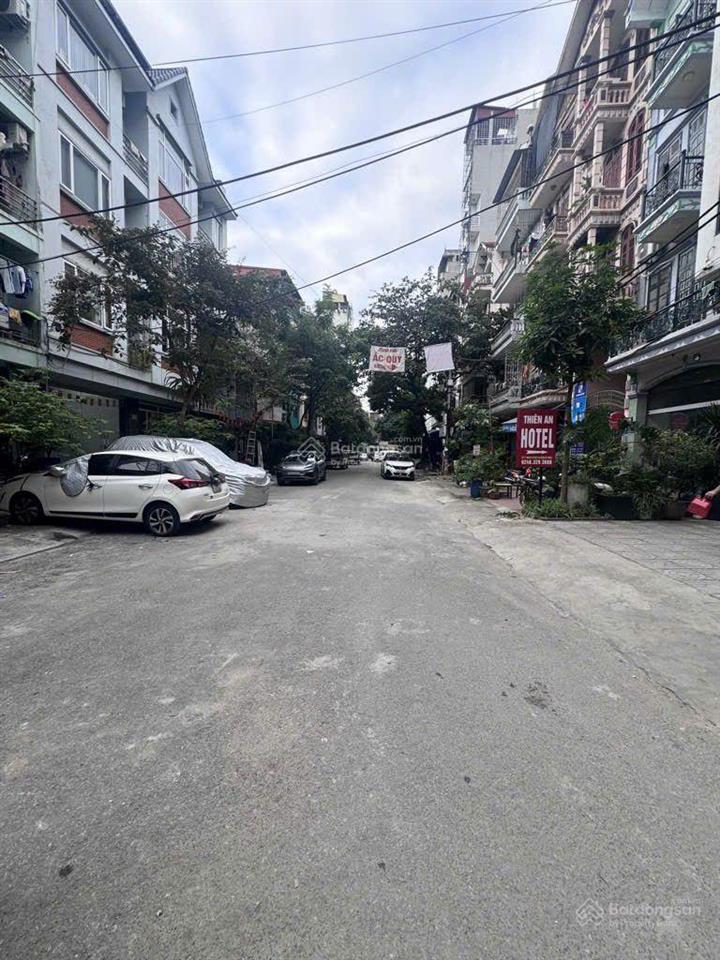 Tòa dòng tiền 1,2ty/nămcầu giấy  65m 9 tầng16 phòng 2 mặt ngõ, vỉa hè kinh doanh, ô tô đỗ cửa