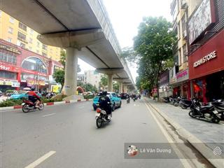 Mặt phố cầu giấy, hai mặt tiền trước sau 40m2 5 tầng thang máy, mặt tiền khủng  dòng tiền khủng