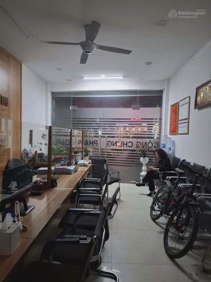 Mặt phố vip khúc thừa dụ cầu giấy 40m2 7 tầng thang máy  cực hiếm lô góc, dòng tiền 85tr/tháng