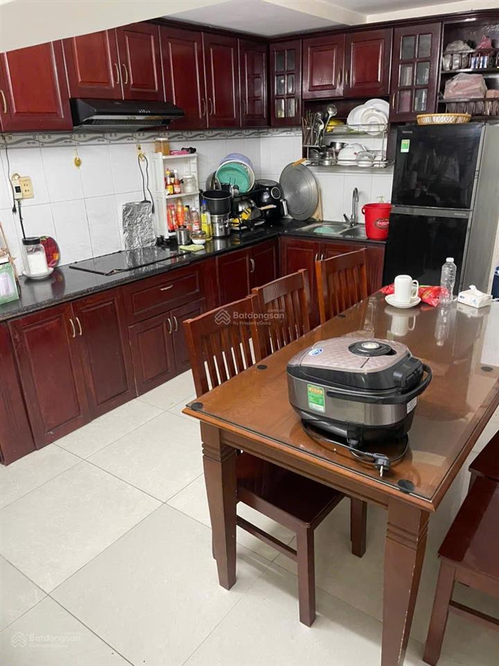 Nhà 3 tầng mới, sạch sẽ, 4mx17m, 3pn (có máy lạnh), 3wc, full nội thất, đường ôtô 12m c/x phú lâm b