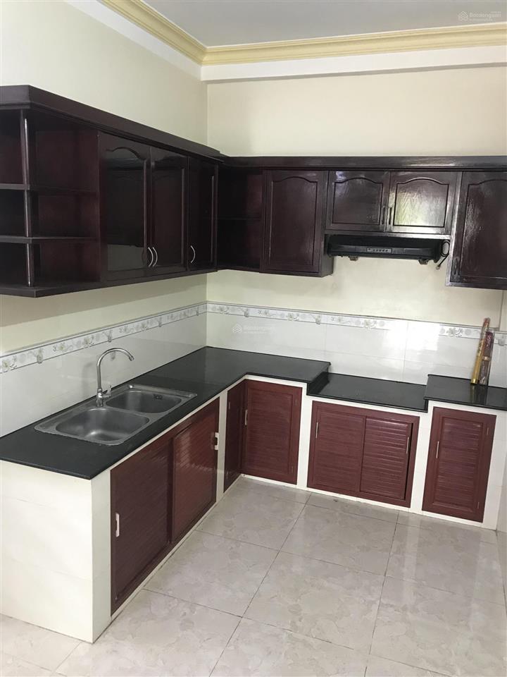 Nhà 4 tầng sạch đẹp, 4m x 17m, 4pn, 4wc, đường nội bộ (rộng 16m), khu bình phú