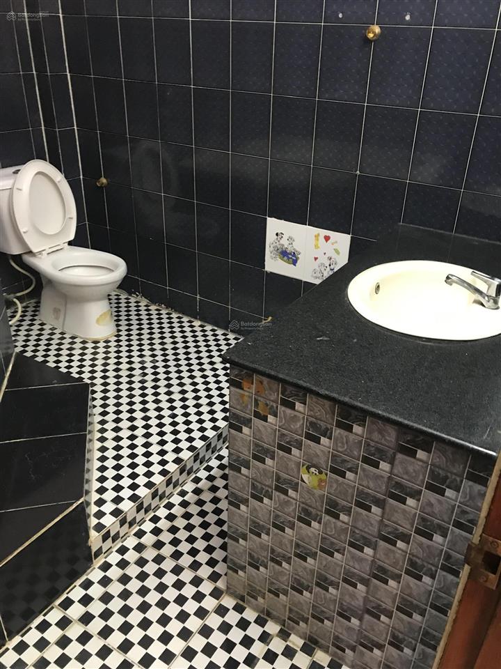 Nhà 4 tầng sạch đẹp, 4m x 17m, 4pn, 4wc, đường nội bộ (rộng 16m), khu bình phú