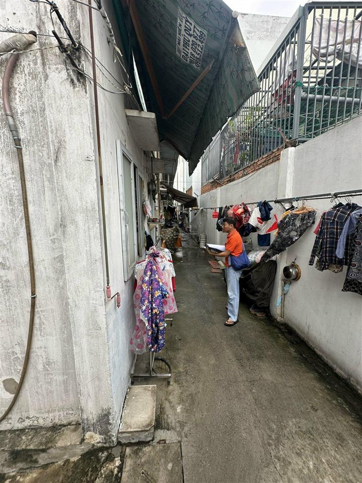 Bán nhà mặt tiền lê văn quới ngay chợ tiện kinh doanh