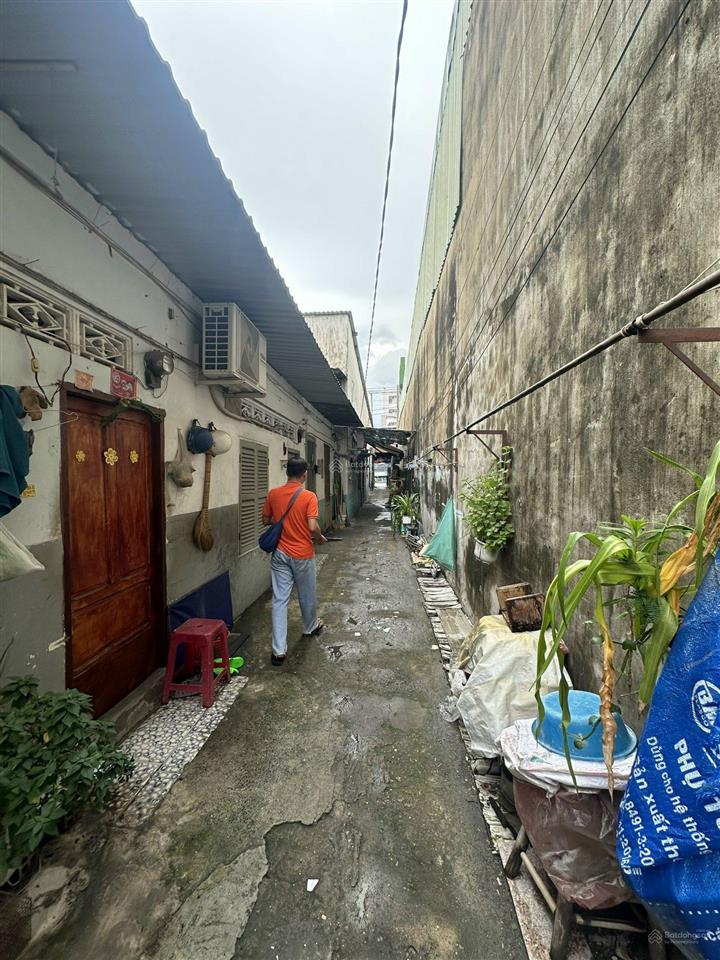 Bán nhà mặt tiền lê văn quới ngay chợ tiện kinh doanh