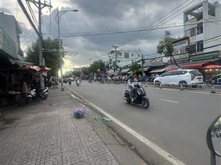 Bán nhà mặt tiền lê văn quới ngay chợ tiện kinh doanh