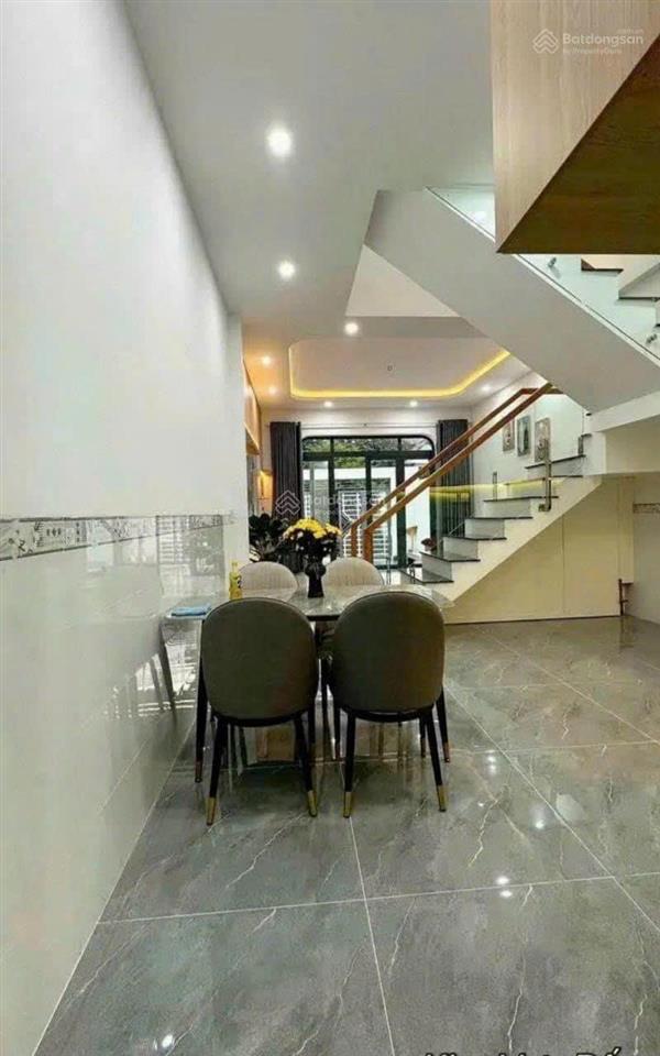 Định cư mỹ, anh chủ bán căn nhà 5x22m mới xây trong kdc bửu long. gần đại học lạc hồng