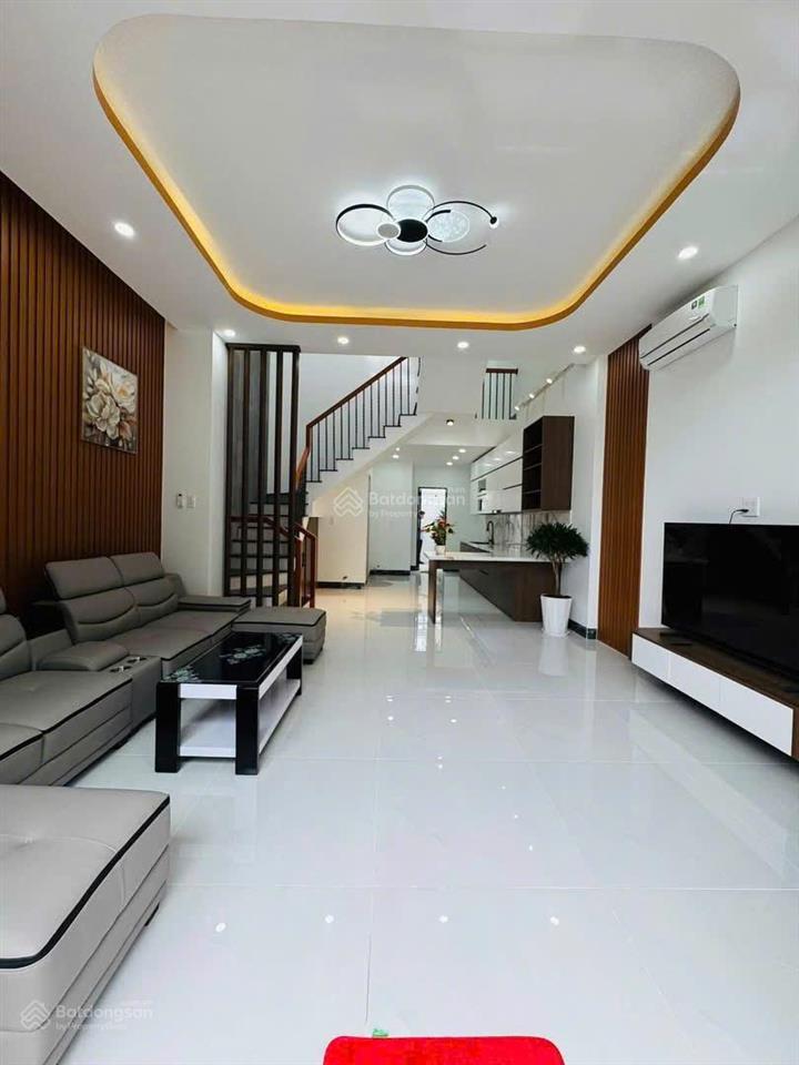 Định cư mỹ chính chủ cần bán nhanh nhà 2 lầu mới chưa ở ngày nào. hỗ trợ ngân hàng. tặng nội thất