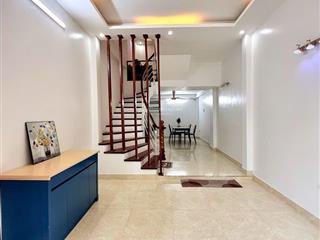 Nhà mới kính koong 40m2 xe ba gác đỗ cửa ở ngay phố thịnh liệt, hoàng mai