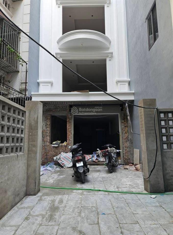 Nhà đẹp kim ngưu  ô tô vào nhà  thang máy hiện đại