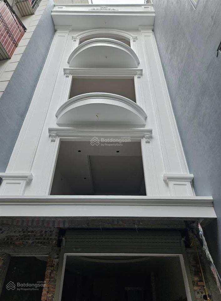 Nhà đẹp kim ngưu  ô tô vào nhà  thang máy hiện đại