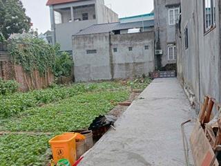 Hàng F0 mới ra lò, 43m, cách quốc lộ 5A chỉ 250m, cực đẹp: 0828218468     