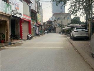 Lô góc đối diện Trường Cấp 2 Như Quỳnh , trung tâm chợ, kd thoải mái: 0828218468  