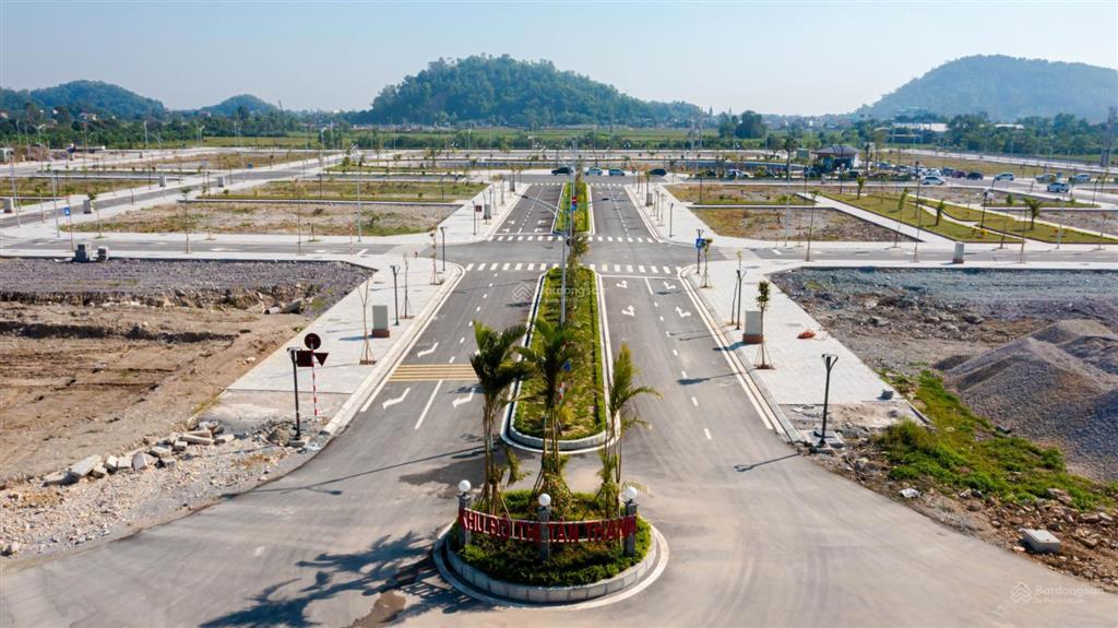 Chỉ từ 4,0 tỷ sở hữu 100m2 đất + nhà 4 tầng kđt tân thanh mặt đường 30m, sổ lâu dài