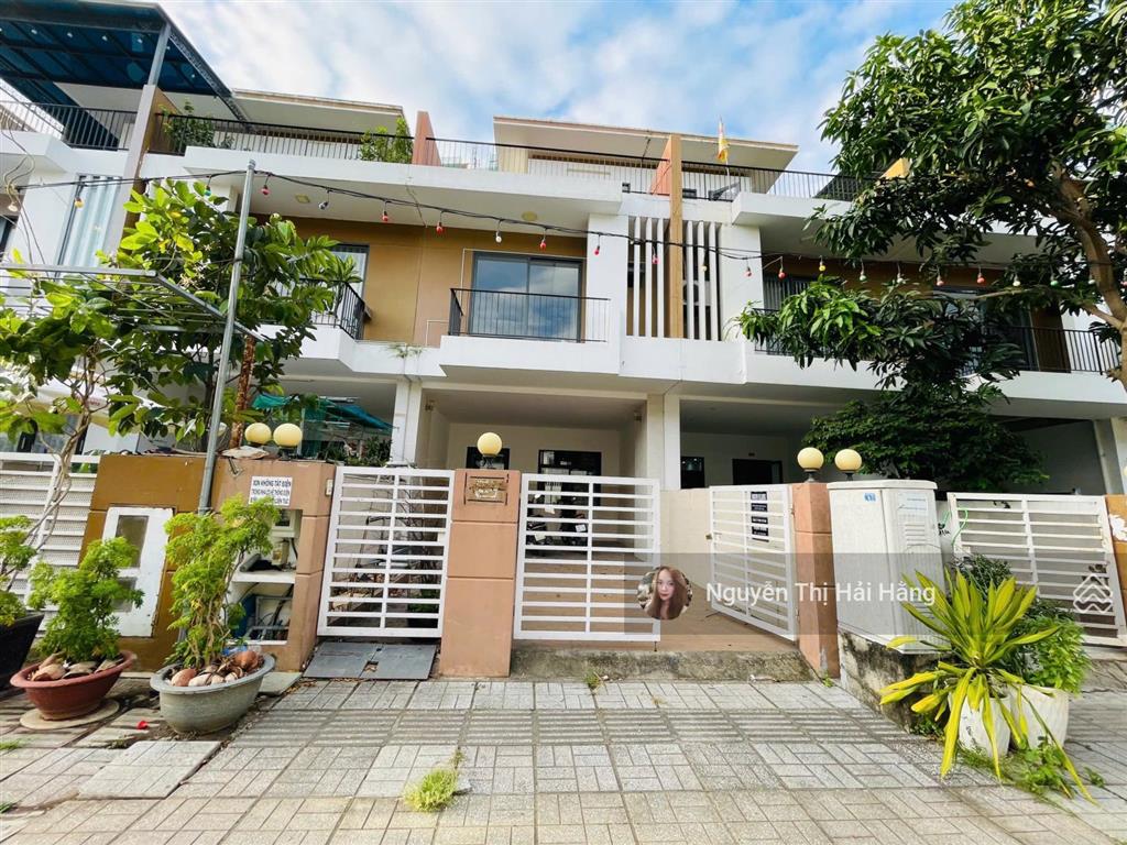 Bán biệt thự thăng long home giá tốt khu vực 117,2m2 3 tầng 4pn, 3wc