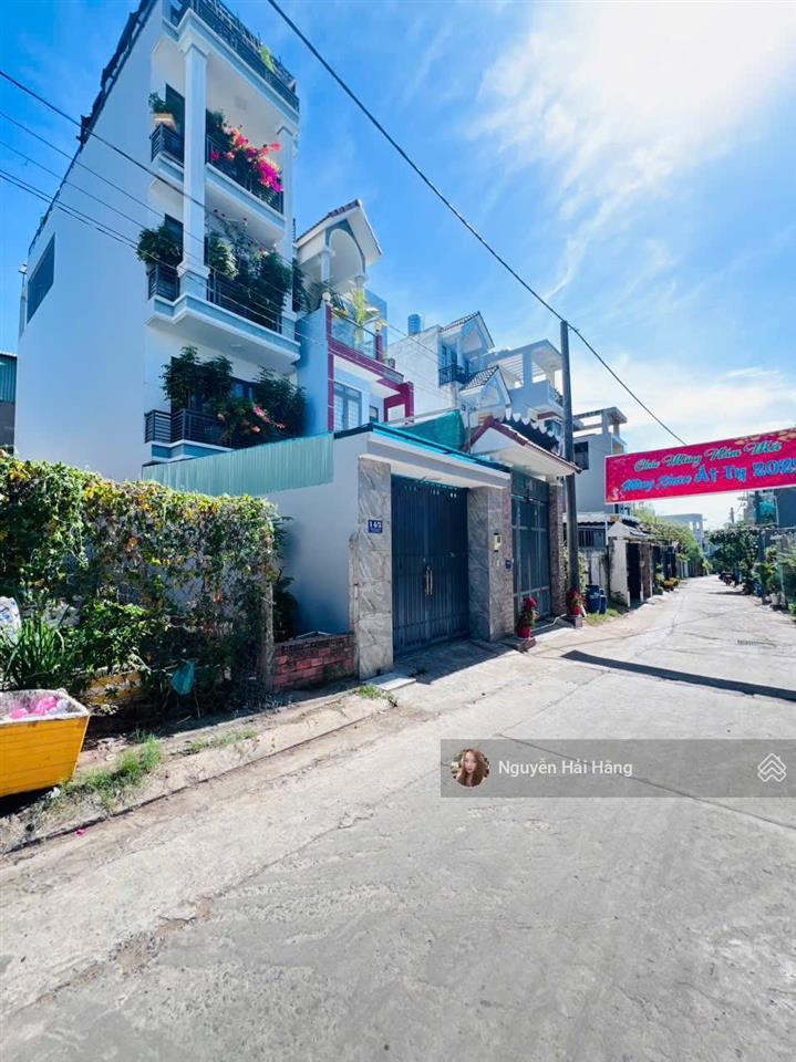 Hiếm  lô đất  hẻm 8m  100m2 ngang 5m  sát mặt tiền  giá 6 tỷ hơn