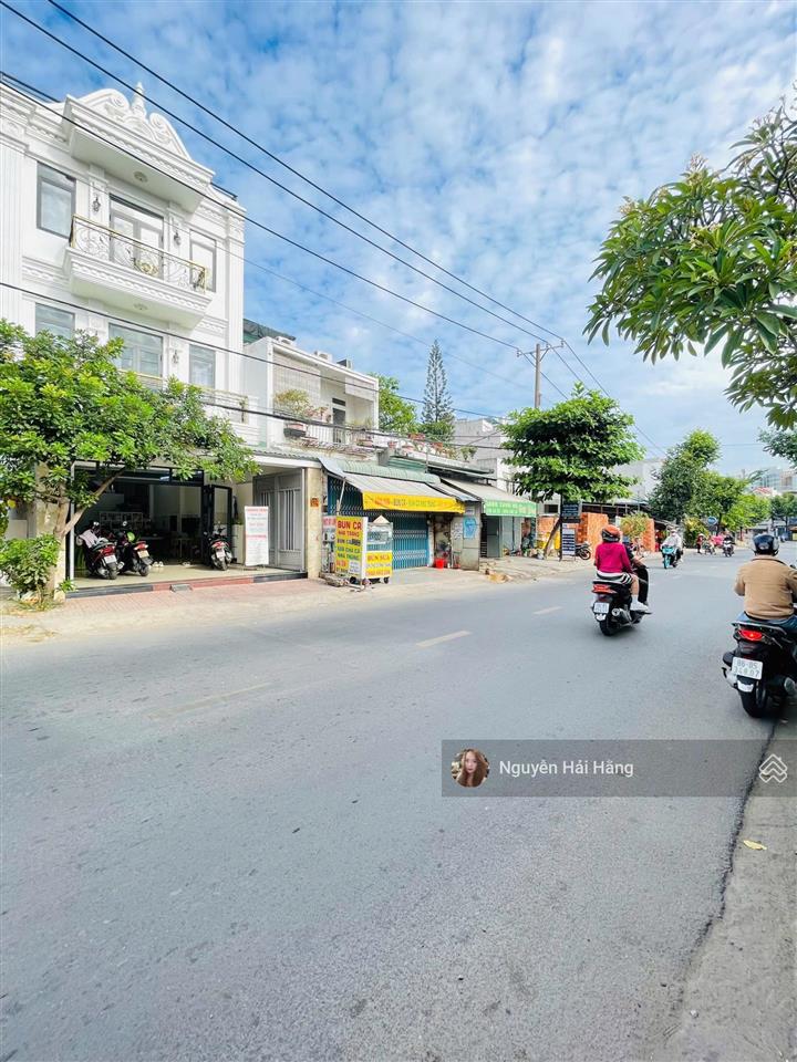 Chỉ 11 tỷ  nhà mặt tiền 169m2  2 căn  làng tăng phú, tăng nhơn phú a