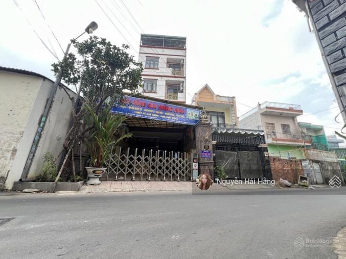 Chỉ 17.x tỷ  chdv 1 hầm 5 tầng  mặt tiền  216m2  gần tây hoà  tn 65 triệu/ tháng