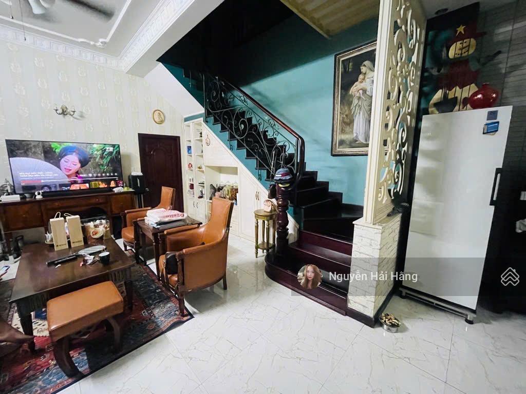 Giá tốt  biệt thự mini  sau vincom  200m2 (6,7x30m) nở hậu chỉ 15.x tỷ