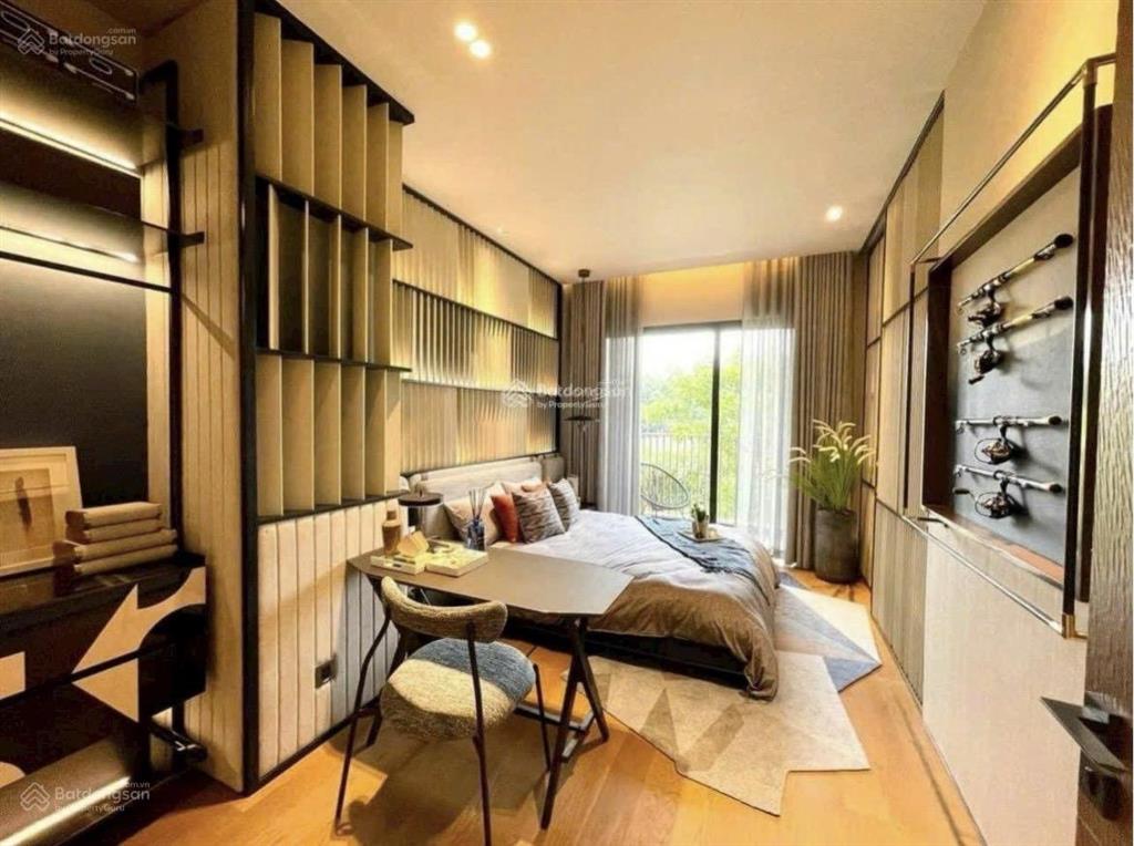 Biệt thự ở ngay  10x16m  3 tầng  sát phạm văn đồng  linh đông